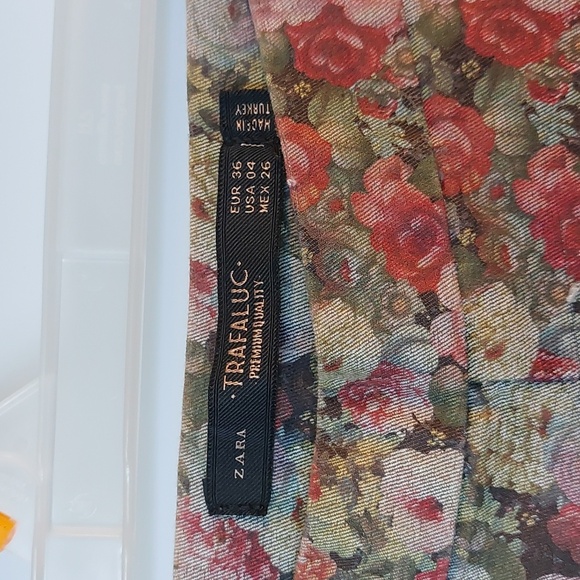 ZARA, - Picture 4 of 4